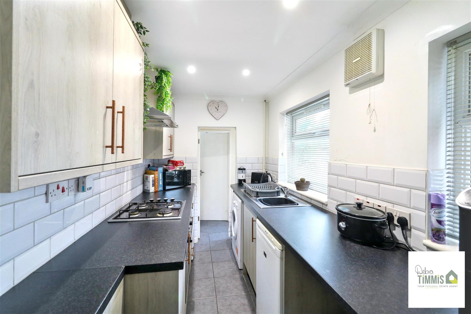 2 bed property in Wade Street, Stoke-On-Trent